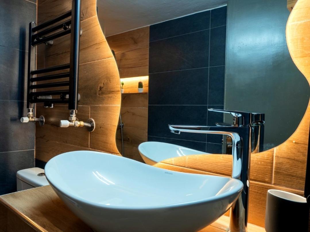 Sky View Suite 세레스 외부 사진